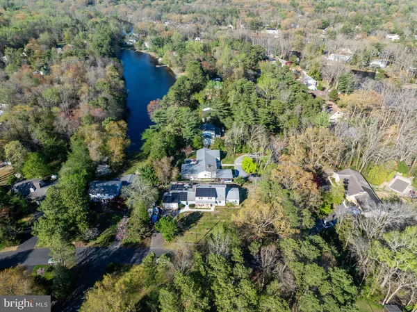 $695,000 | 2 Holly Drive, Medford, NJ 08055