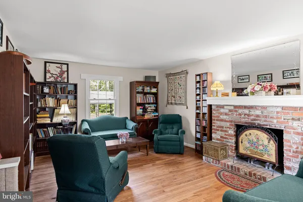 $695,000 | 2 Holly Drive, Medford, NJ 08055