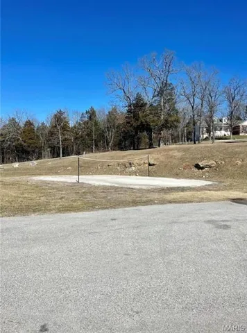 $6,500 | 607 Bunker Hill Drive, De Soto, MO 63020