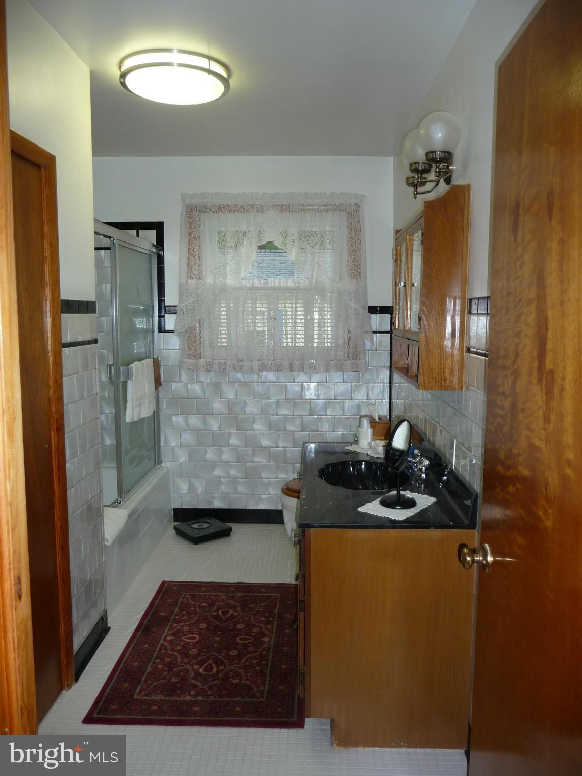 7606 Babikow Road Baltimore, MD 21237 - Photo 20 of 30 Bath