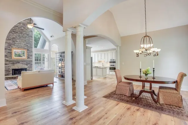 a view of a livingroom and dining room