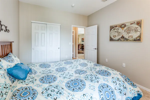 $1,900 | 203 Essex Lane, Georgetown, TX 78633