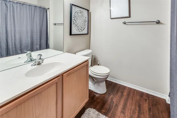 $1,900 | 203 Essex Lane, Georgetown, TX 78633