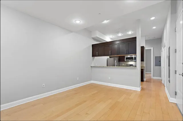 $3,200 | 100 Tidewater Street, Unit 1A, Jersey City, NJ 07302