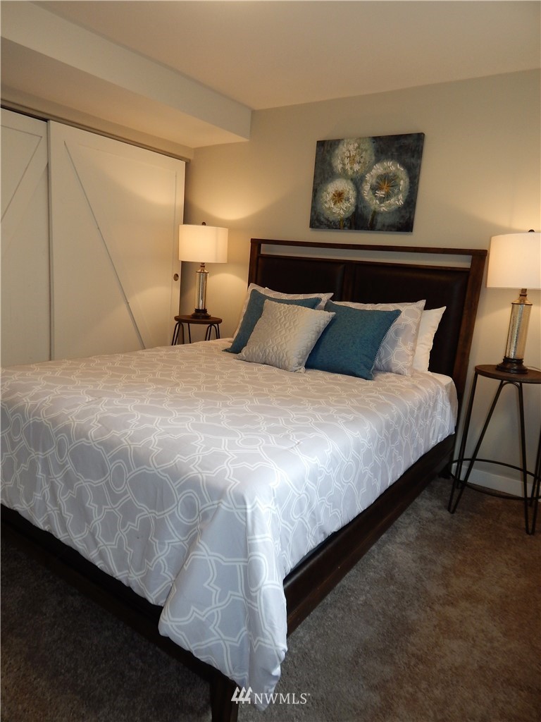 725 North 80th Street Seattle, WA 98103 - Photo 14 of 19 Gallery Image 14