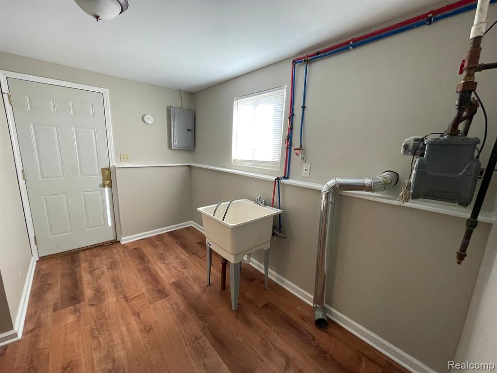 26228 Penn Street Inkster, MI 48141 - Photo 5 of 16