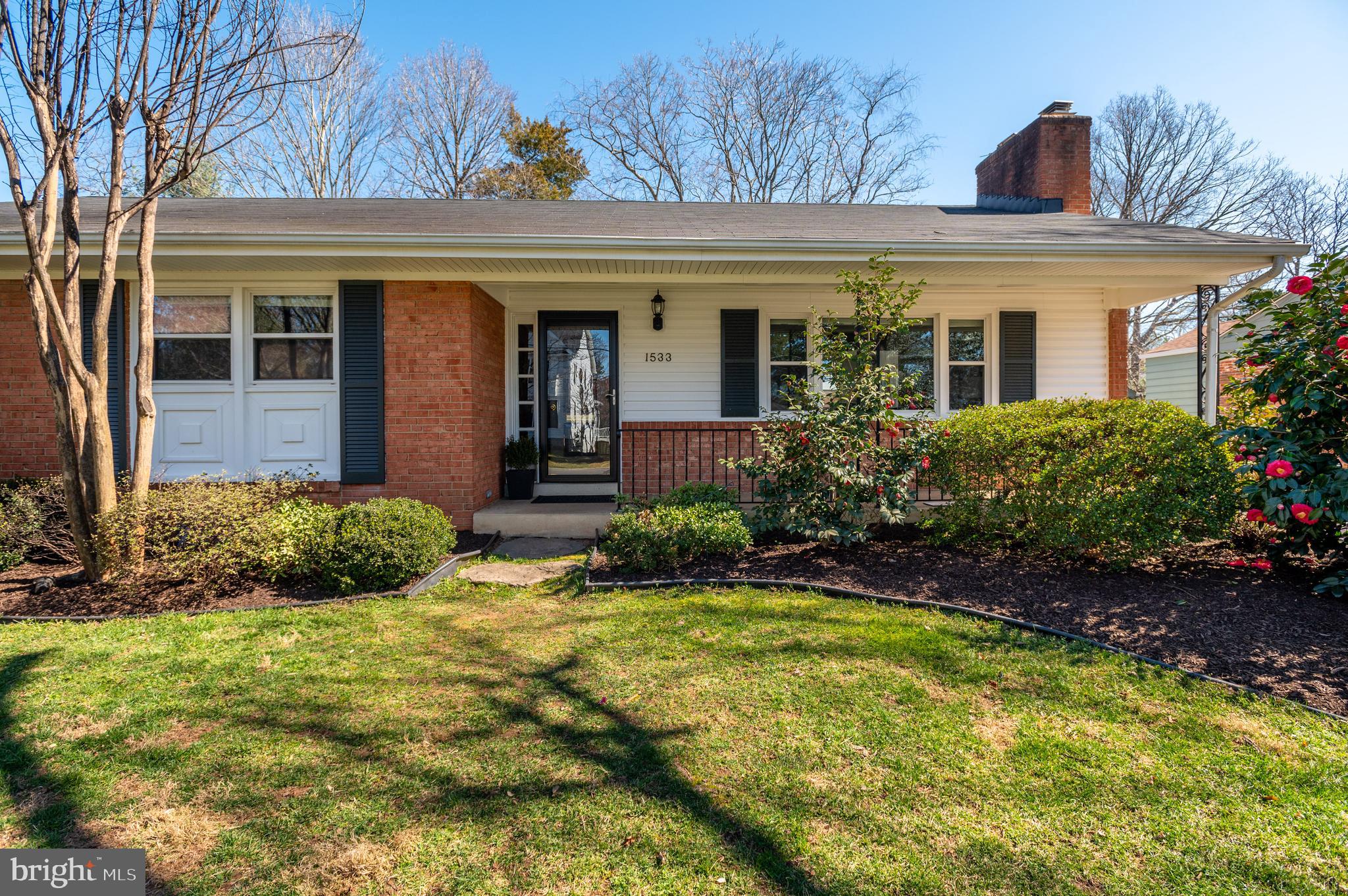 1533 Sinclair Drive McLean, VA 22101 - Photo 2 of 42