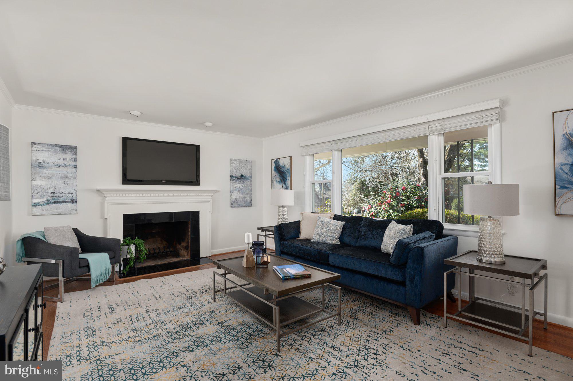 1533 Sinclair Drive McLean, VA 22101 - Photo 6 of 42 Beautiful picture window