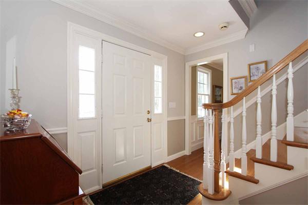 47 Richards Road Southborough, MA 01772 - Photo 2 of 21 Gallery Image 2