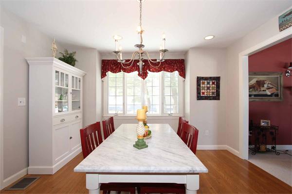 47 Richards Road Southborough, MA 01772 - Photo 7 of 21 Gallery Image 7