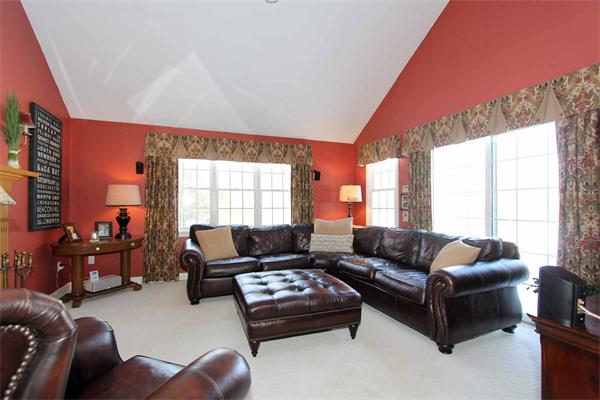 47 Richards Road Southborough, MA 01772 - Photo 9 of 21 Gallery Image 9