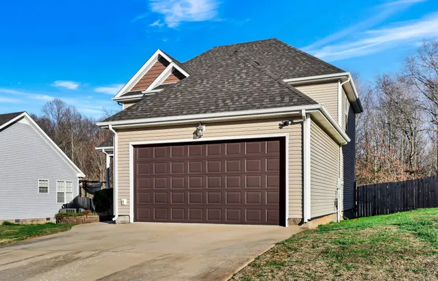 $305,000 | 1209 Meachem Drive, Clarksville, TN 37042