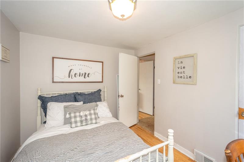 66 Maplewood Road Pittsburgh, PA 15209 - Photo 12 of 20 Gallery Image 12