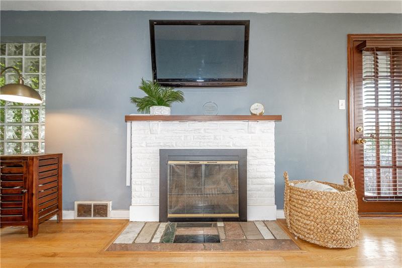 66 Maplewood Road Pittsburgh, PA 15209 - Photo 4 of 20 Gallery Image 4