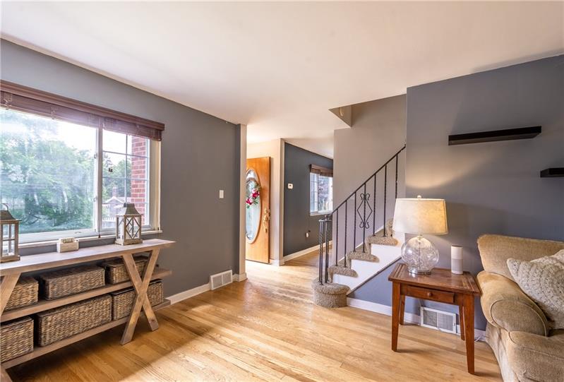 66 Maplewood Road Pittsburgh, PA 15209 - Photo 5 of 20 Gallery Image 5