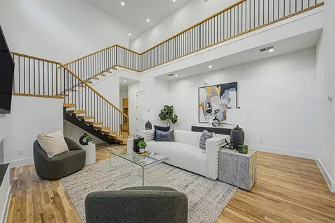 $965,000 | 5811 Hudson Street, Dallas, TX 75206