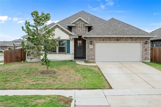 $3,700 | 7702 Hulk Drive, Corpus Christi, TX 78414