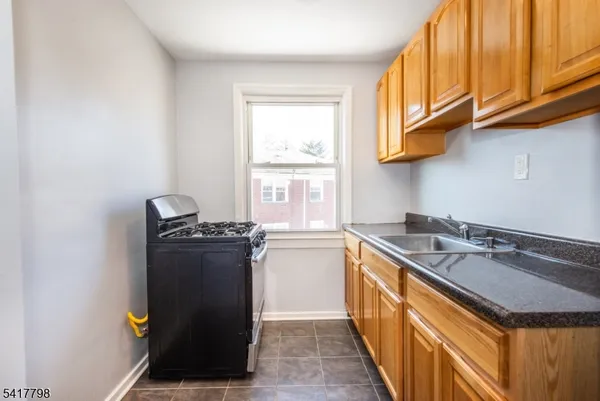 $1,450 | 23 Carpenter Terrace North, Unit 4, Belleville, NJ 07109