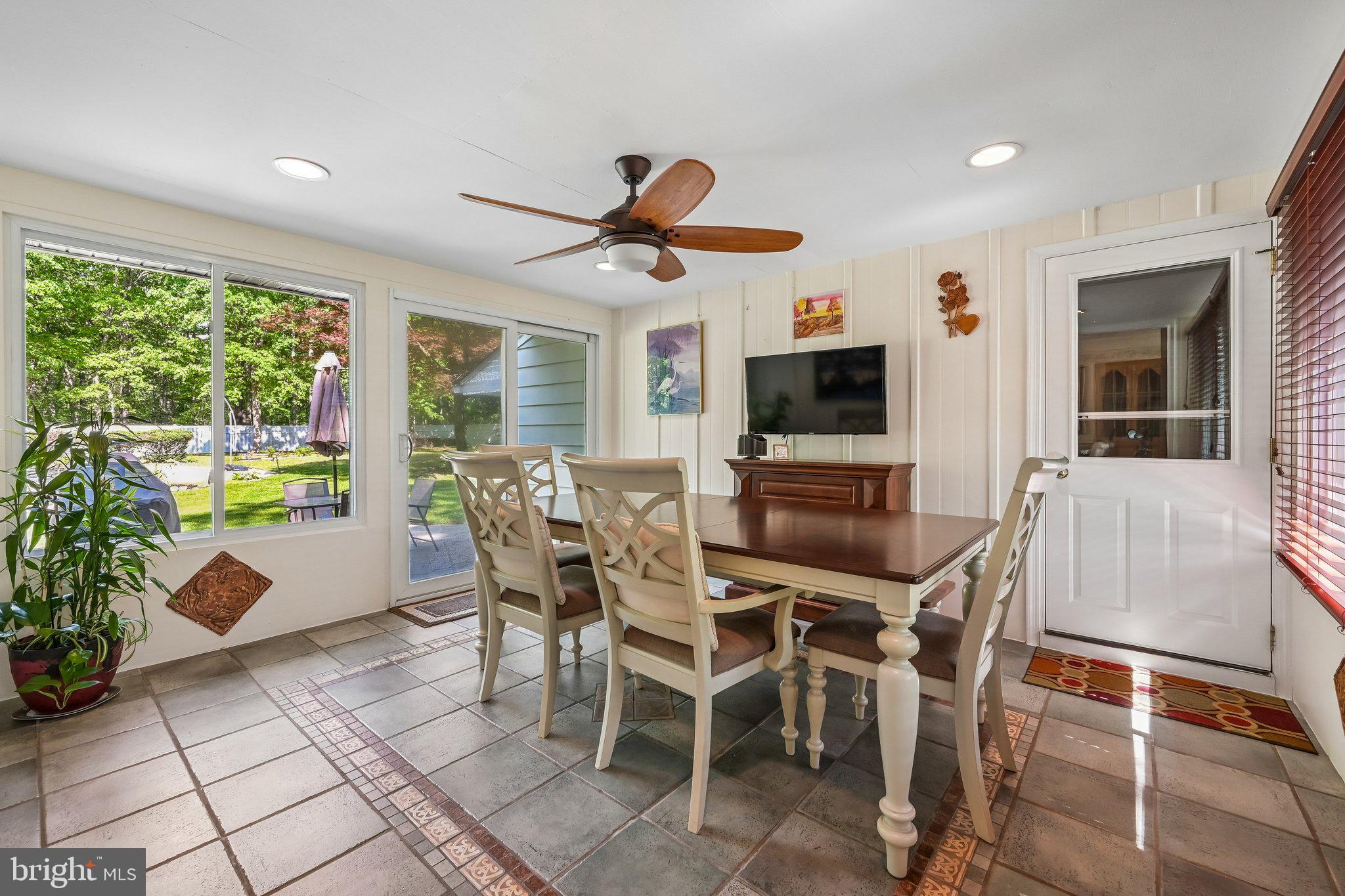 875 Mays Landing Road Hammonton, NJ 08037 - Photo 19 of 25 Breezeway