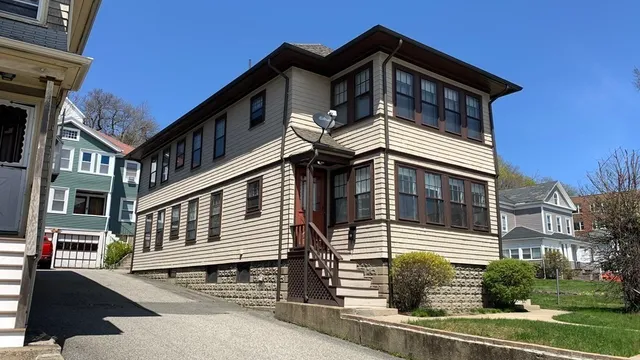 $1,880 | 529 Pleasant Street, Unit A, Malden, MA 02148