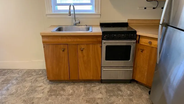 $1,880 | 529 Pleasant Street, Unit A, Malden, MA 02148