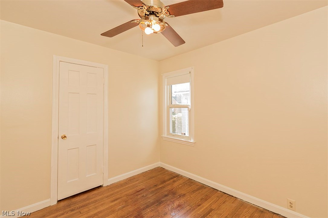 1544 Winchester Road Lyndhurst, OH 44124 - Photo 14 of 35