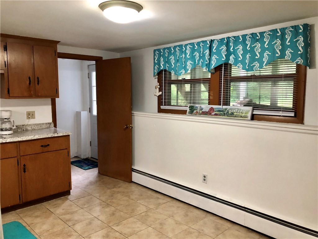 164 Old River Road Lincoln, RI 02865 - Photo 22 of 29 Gallery Image 22