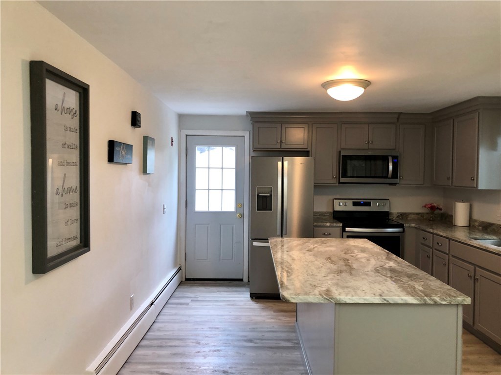 164 Old River Road Lincoln, RI 02865 - Photo 7 of 29 Gallery Image 7