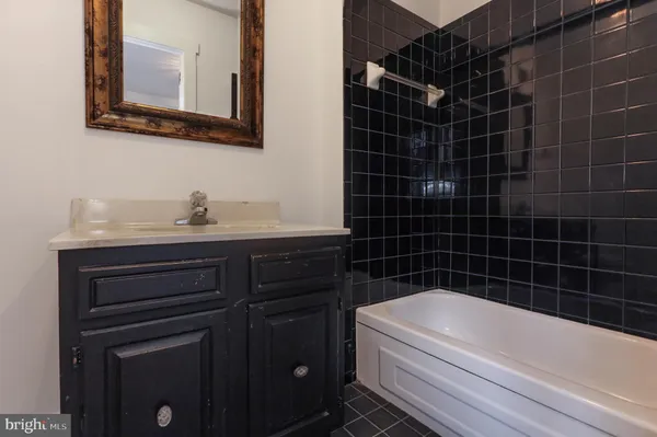 $1,995 | 1019 North Monroe Street, Wilmington, DE 19801