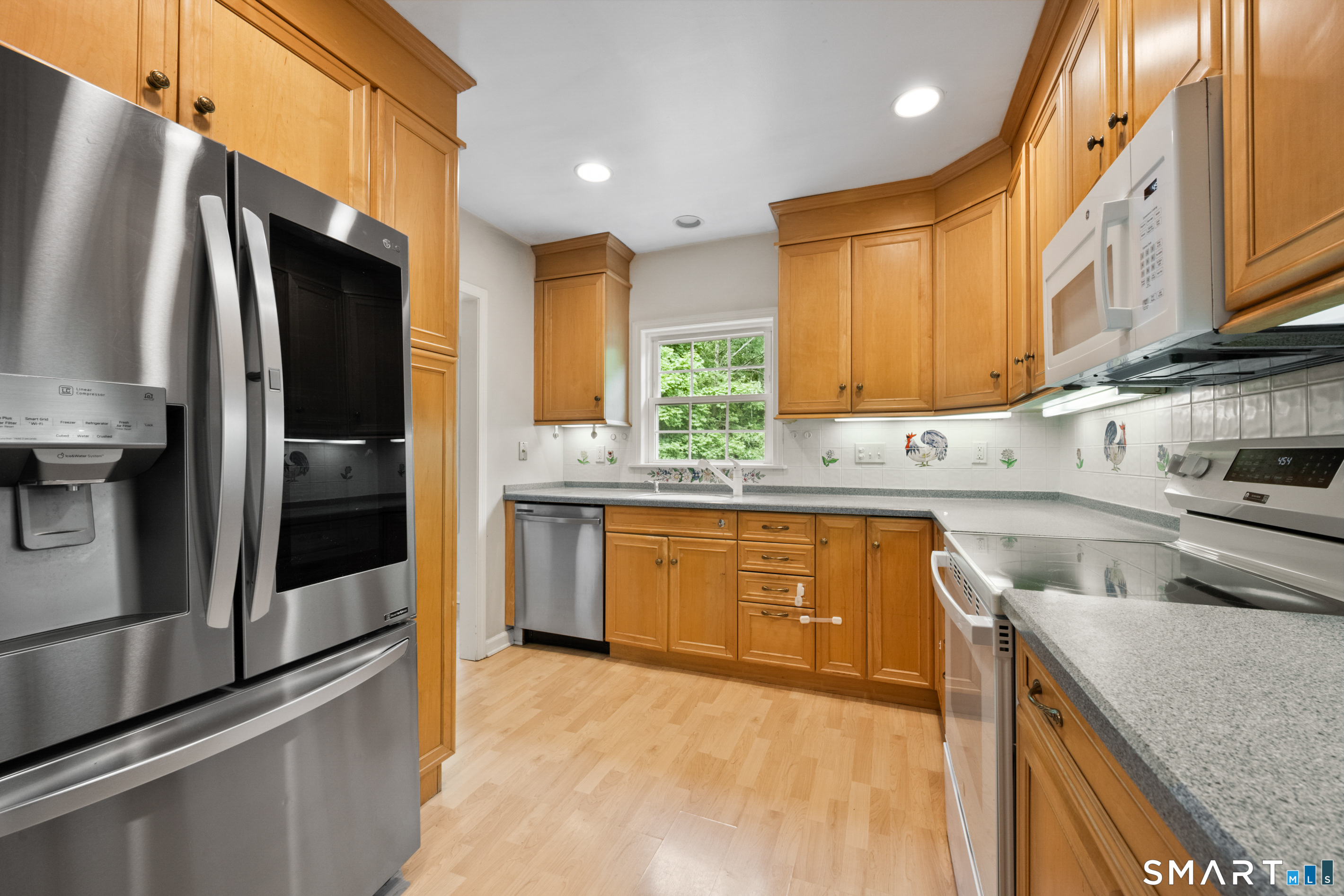 3 Valley View Road, Unit 39 Norwalk, CT 06851 - Photo 5 of 13