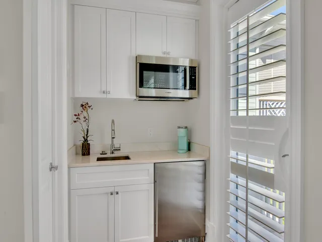 $30,000 | 4770 Florida A1A, Vero Beach, FL 32963