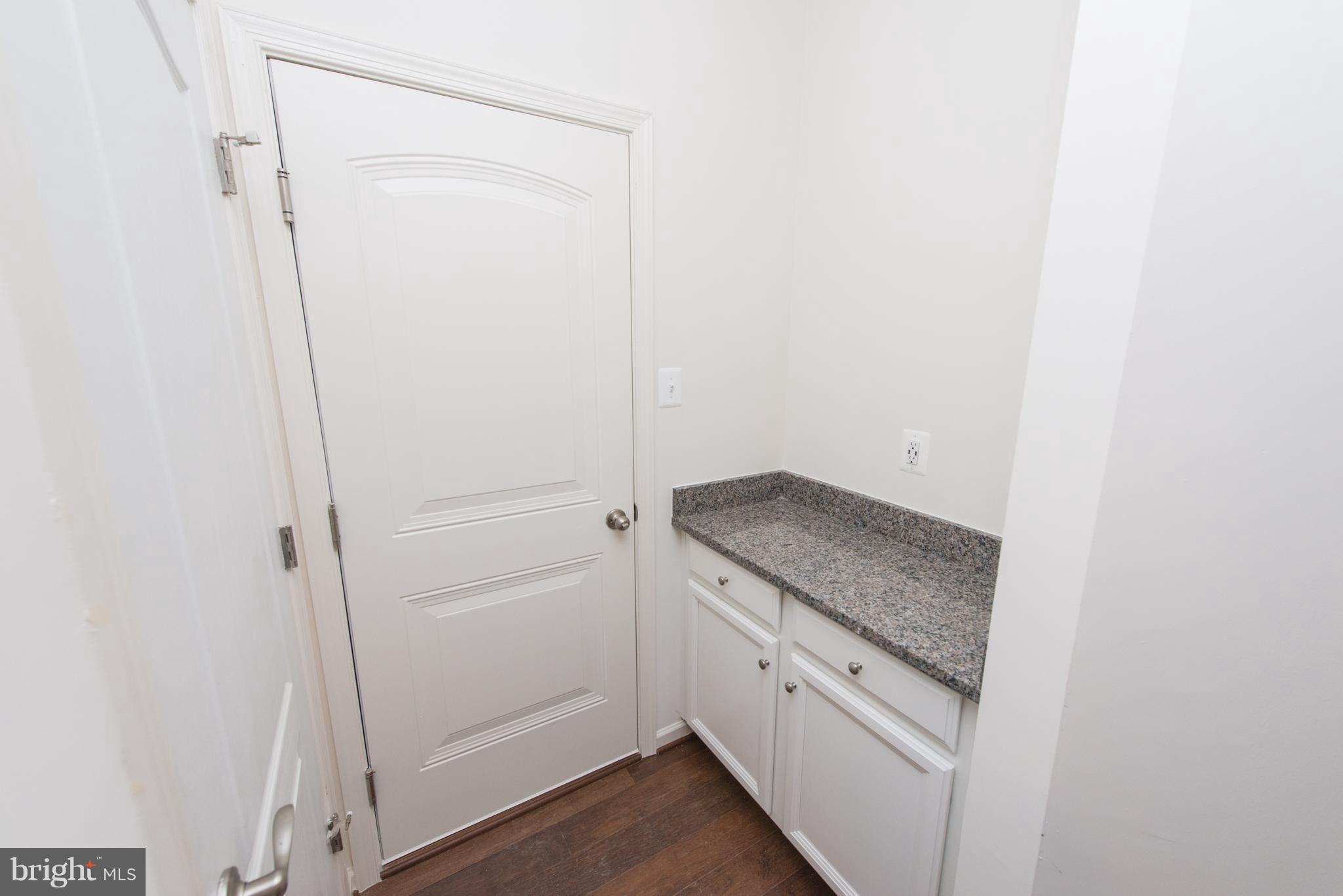 972 Morgan Run Road Baltimore, MD 21220 - Photo 13 of 30 Butler Pantry with Granite