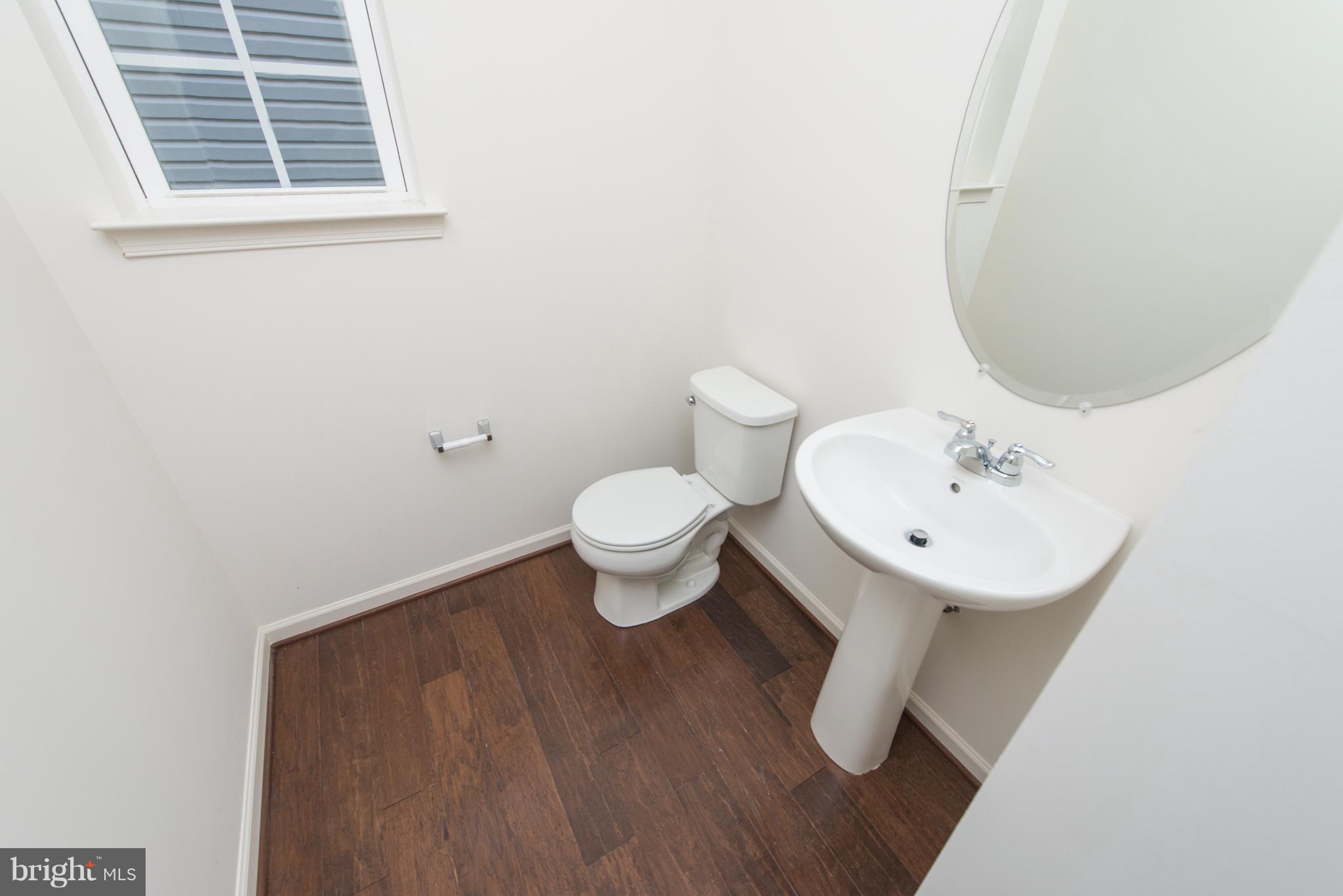 972 Morgan Run Road Baltimore, MD 21220 - Photo 8 of 30 1st Floor Powder Room