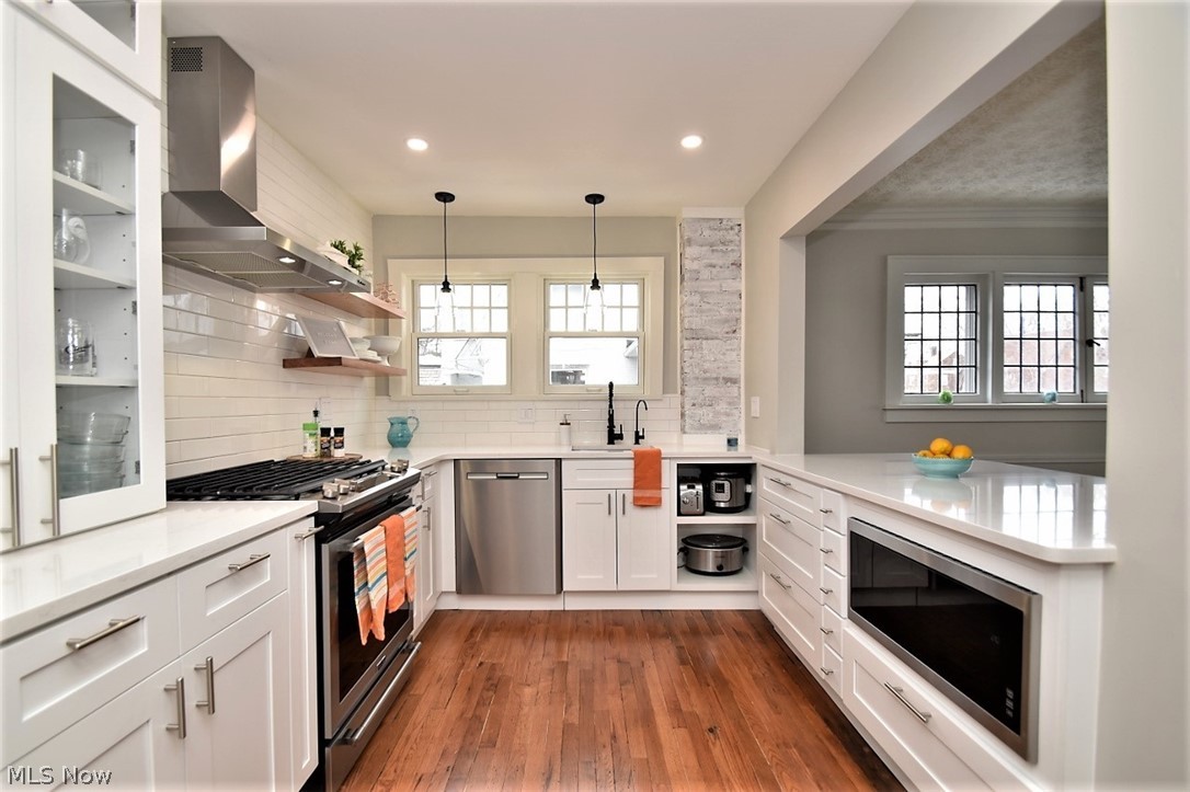 3196 Chadbourne Road Cleveland, OH 44120 - Photo 2 of 35 Gallery Image 2