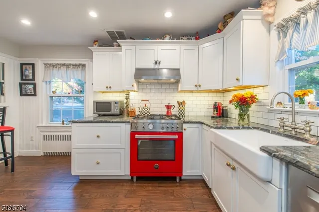 $799,900 | 31 Cleveland Road, Caldwell, NJ 07006