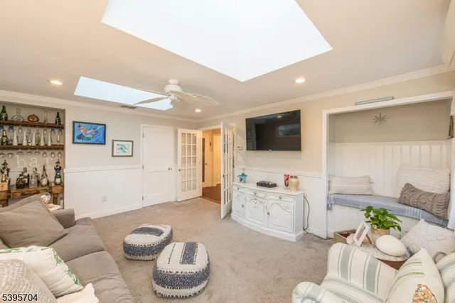 $799,900 | 31 Cleveland Road, Caldwell, NJ 07006