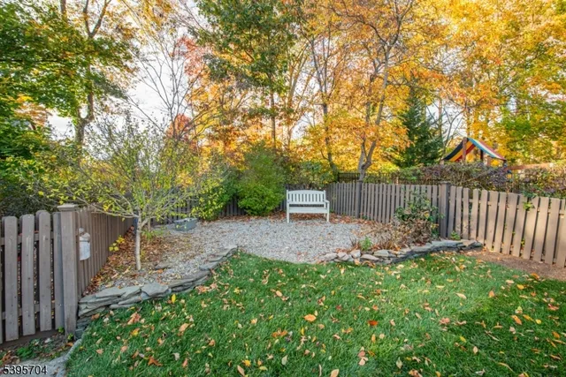 $799,900 | 31 Cleveland Road, Caldwell, NJ 07006