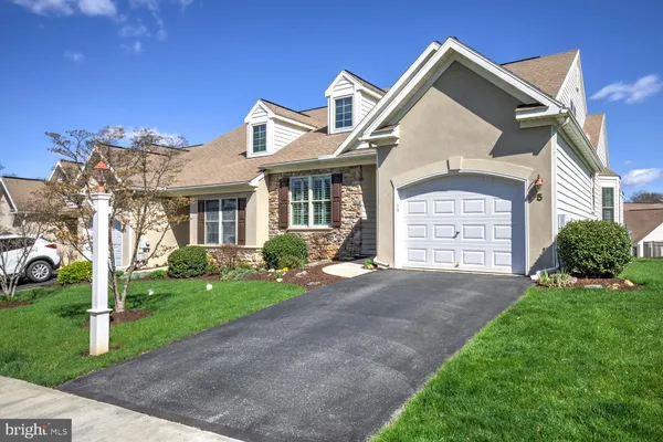 $449,900 | 5 Hardy Court, Lancaster, PA 17602