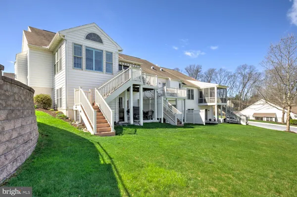 $449,900 | 5 Hardy Court, Lancaster, PA 17602