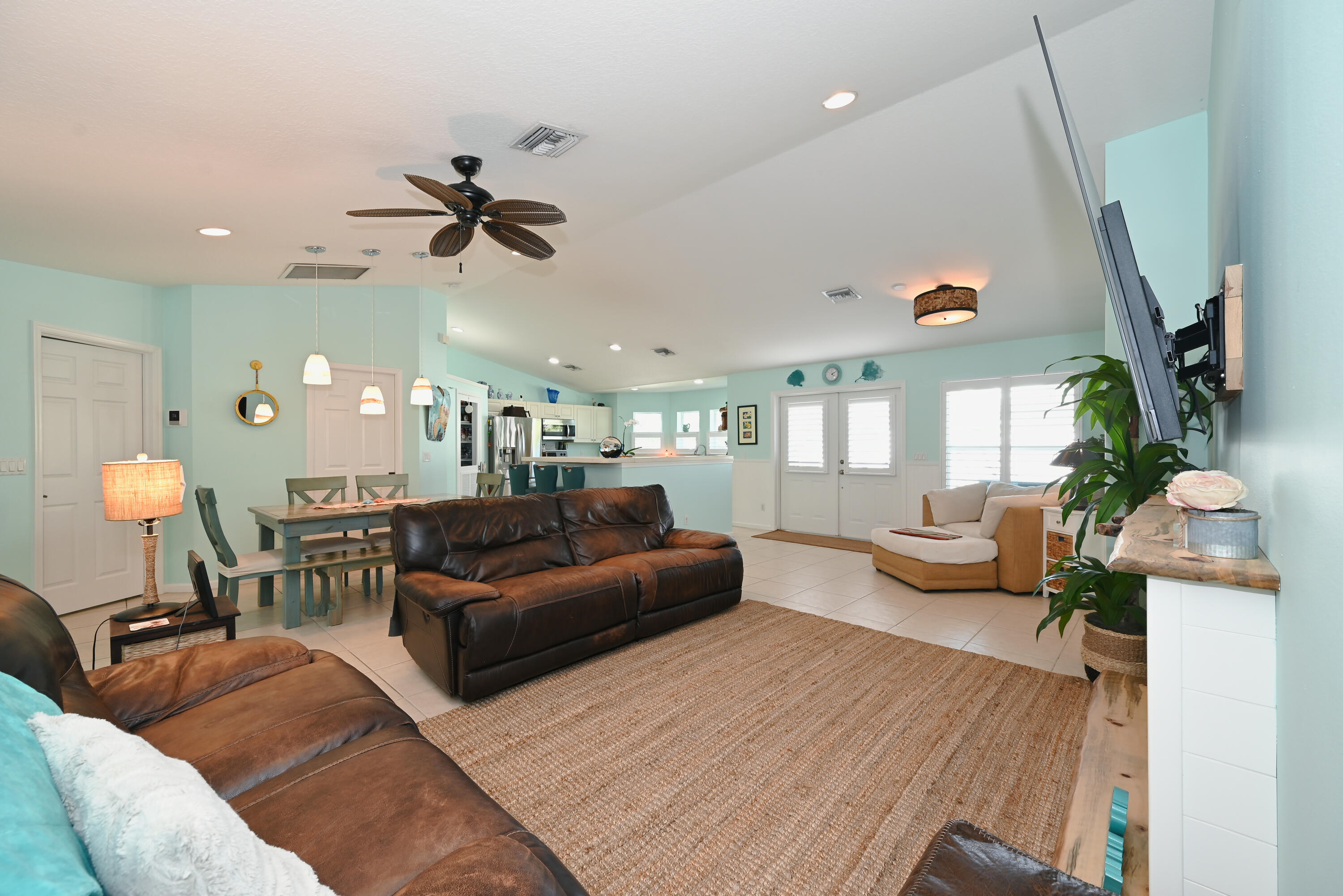 126 Faith Way Jupiter, FL 33458 - Photo 7 of 61 NZ5_4756