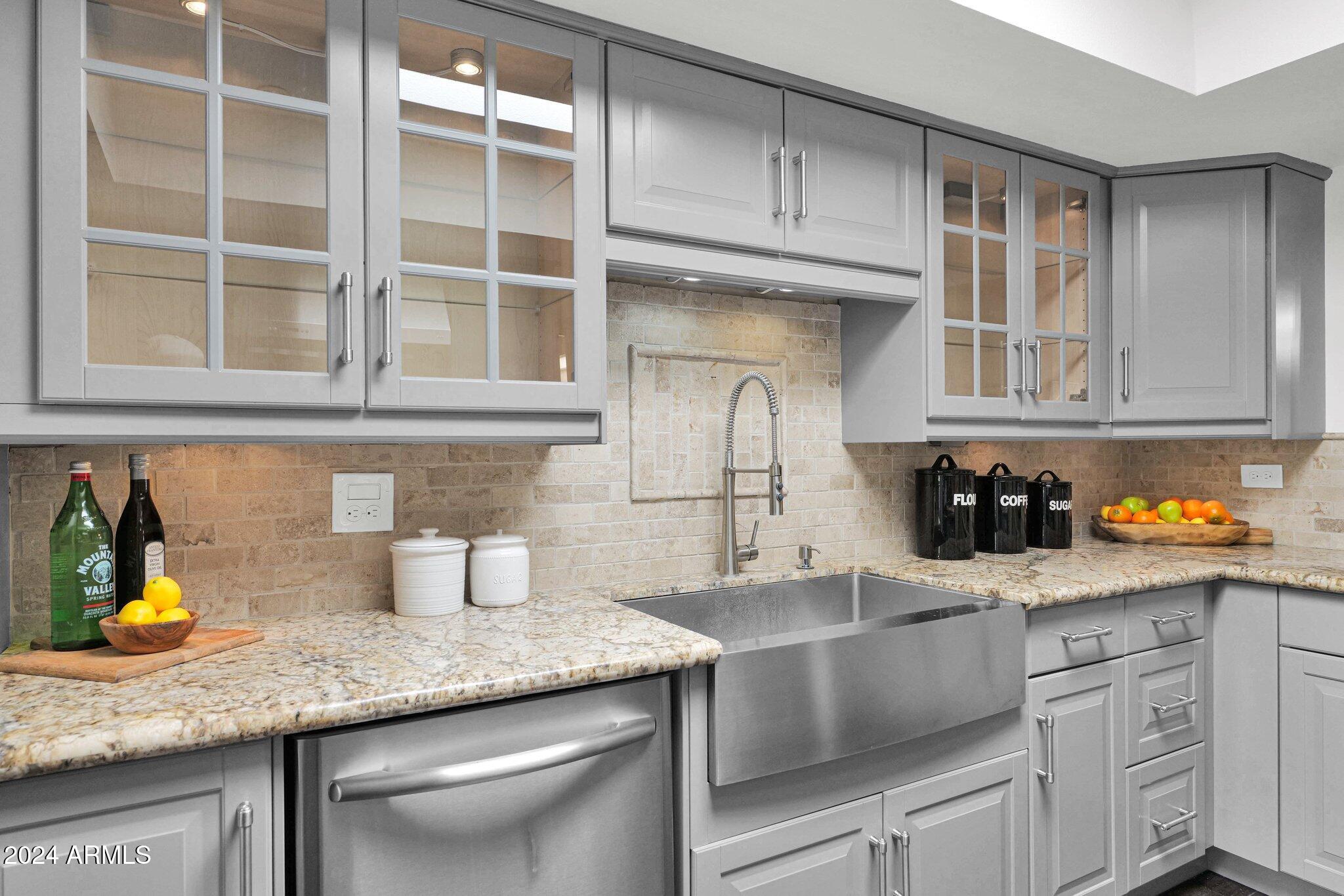 7217 East Valley View Road Scottsdale, AZ 85250 - Photo 5 of 18 Kitchen