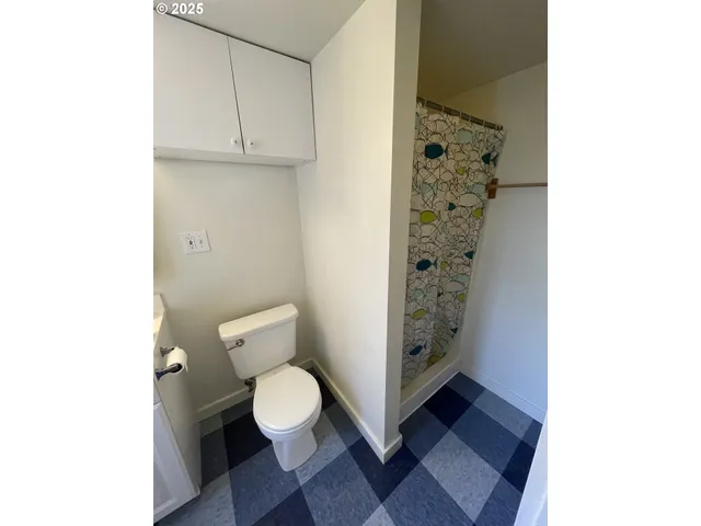 $285,000 | 1890 West 12th Avenue, Eugene, OR 97402