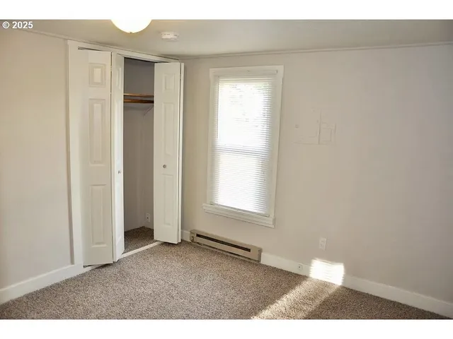 $285,000 | 1890 West 12th Avenue, Eugene, OR 97402