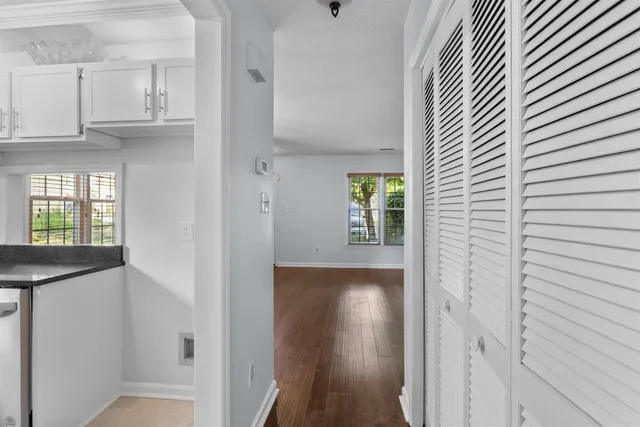 $1,800 | 5613 Split Oak Way, Raleigh, NC 27609