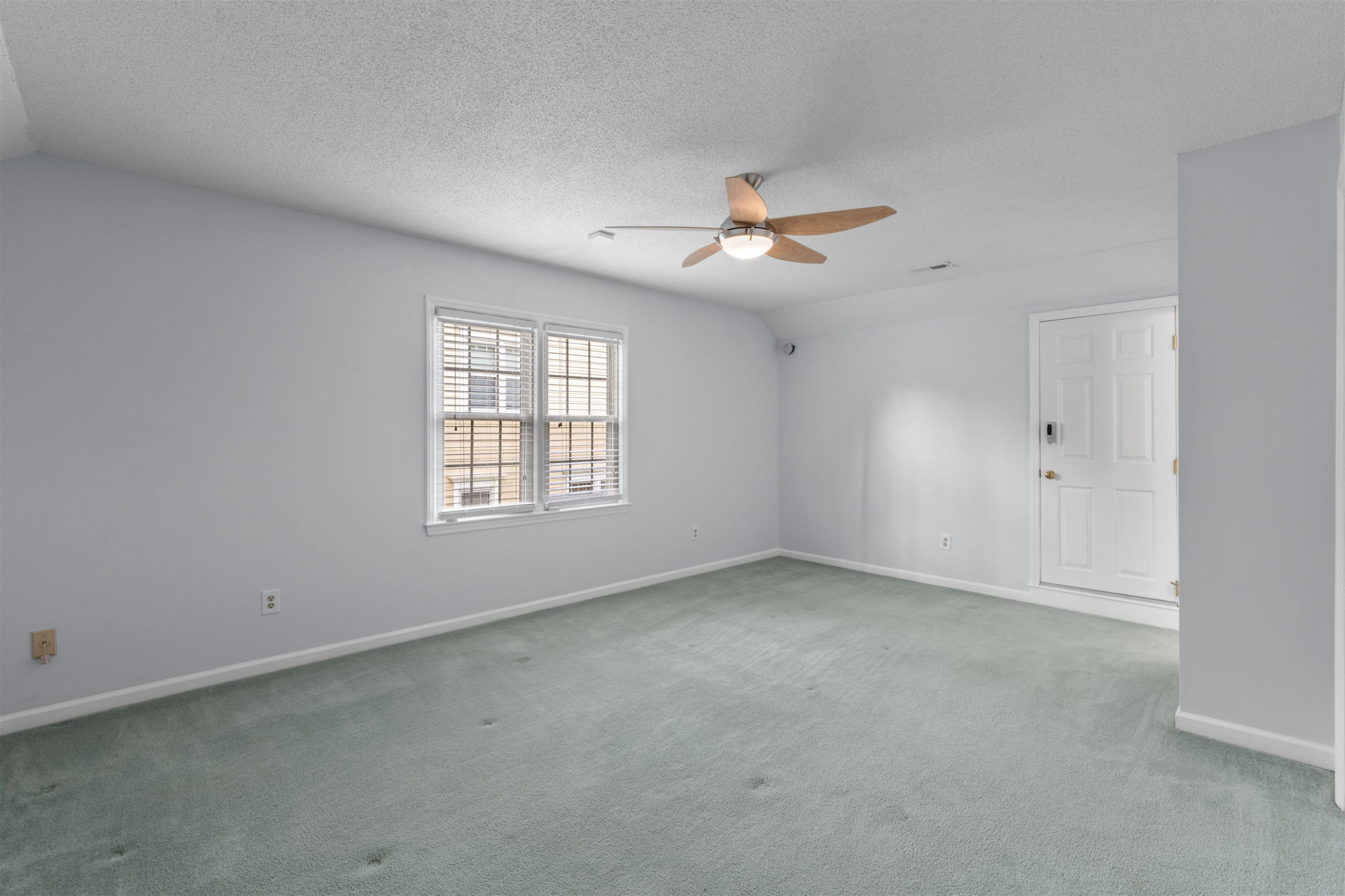 5613 Split Oak Way Raleigh, NC 27609 - Photo 16 of 18 Photo 16