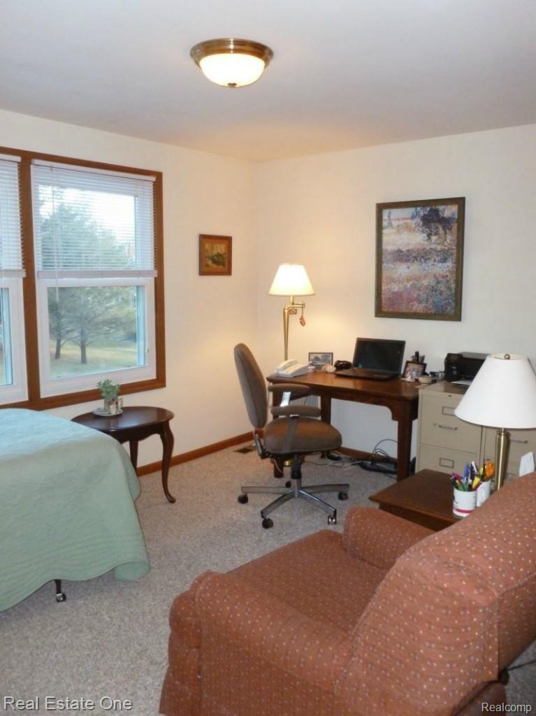 3243 Landview Drive Rochester, MI 48306 - Photo 23 of 41 Bedroom 2