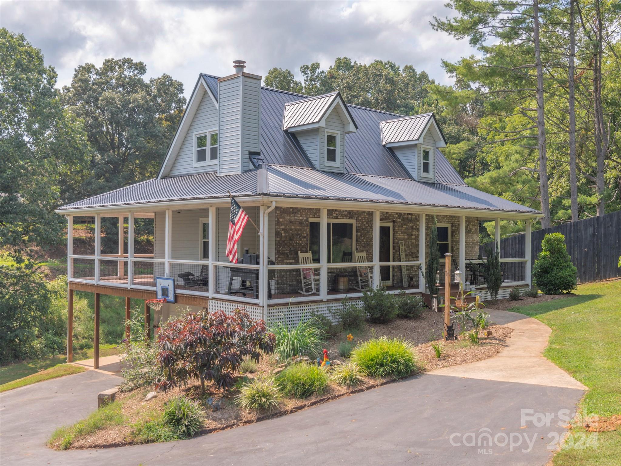 578 Hilltop Farm Road Canton, NC 28716 - Photo 1 of 41 Gallery Image 1