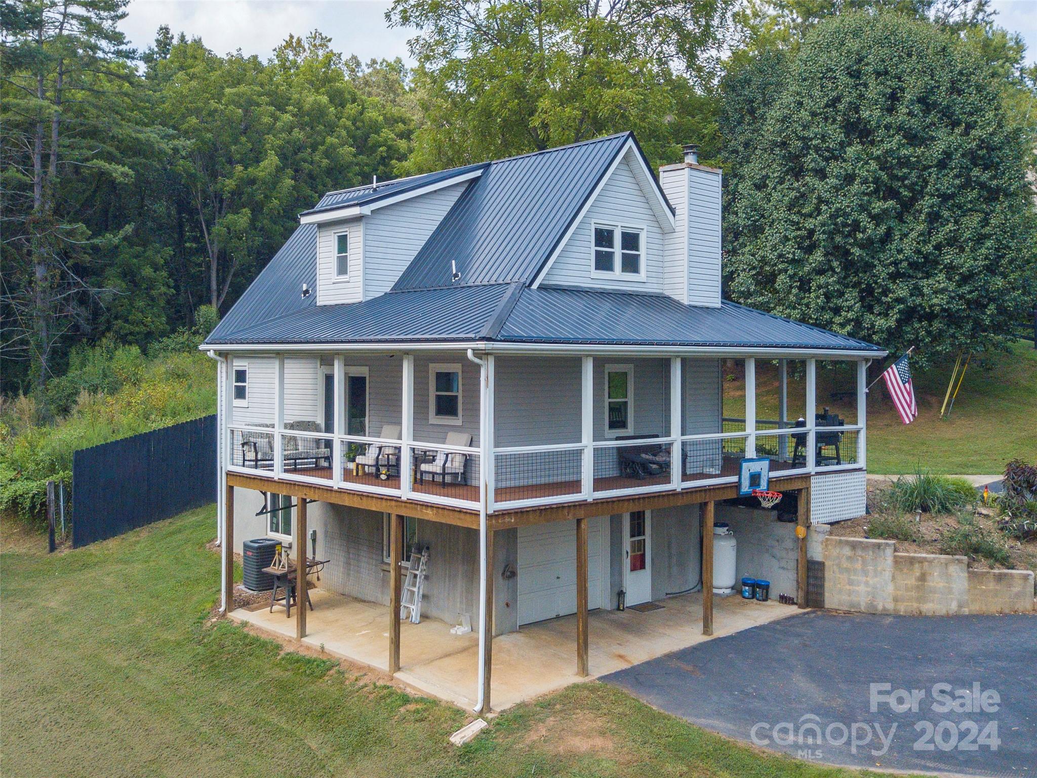 578 Hilltop Farm Road Canton, NC 28716 - Photo 37 of 41 Gallery Image 37