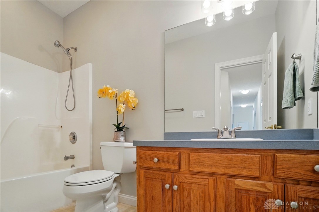 3862 Robinson Vail Road Franklin, OH 45005 - Photo 23 of 65 Main Level Full Bath