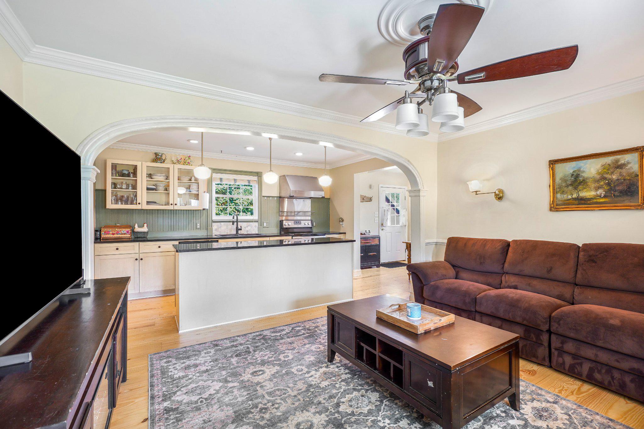 8446 Turnbull Road Warrenton, VA 20186 - Photo 15 of 39 Open layout living area